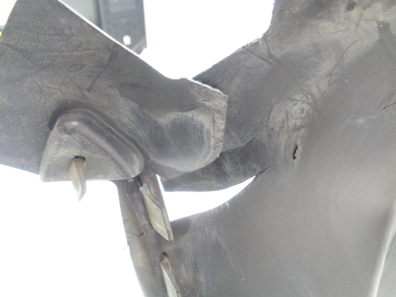 PORSCHE 997 911 FRONT LEFT WHEEL SPLASH GUARD (DAMAGED) 997.504.123.01 R20