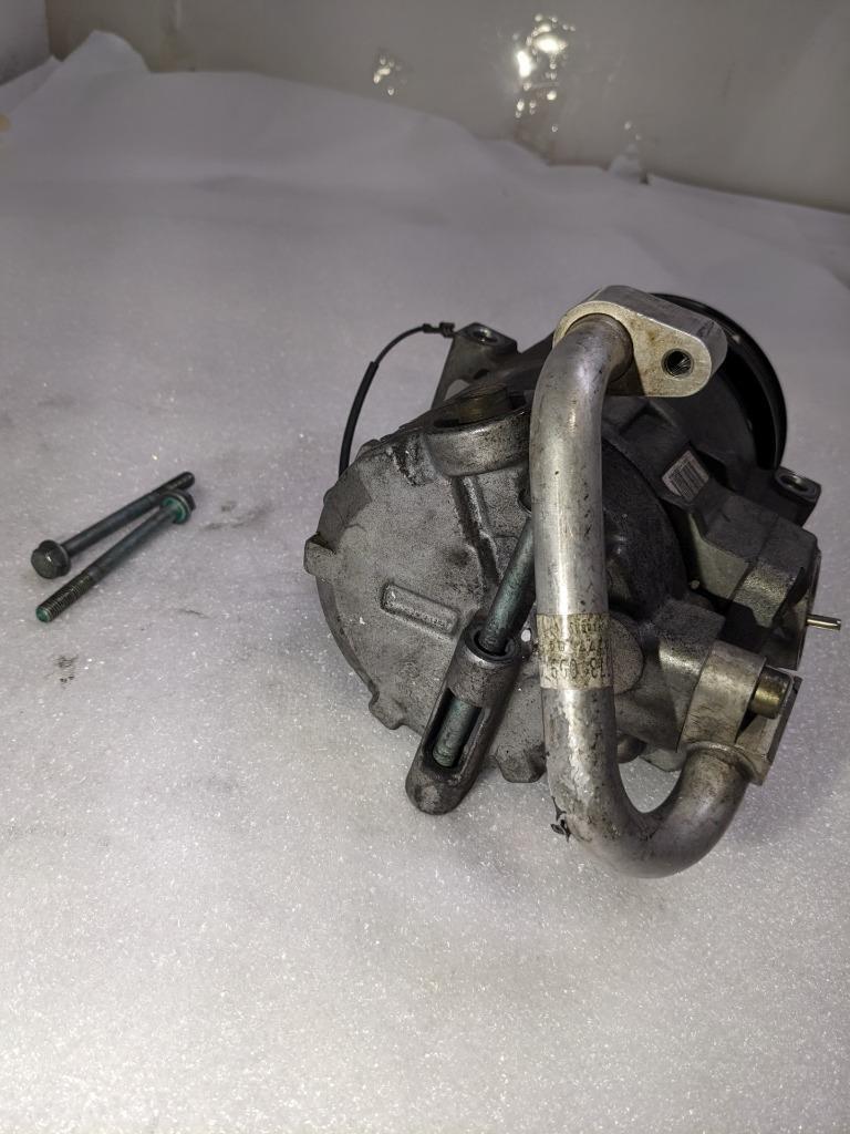 PORSCHE 911 996 DENSO AIR CONDITIONING COMPRESSOR 99612601151 USED 996BGL