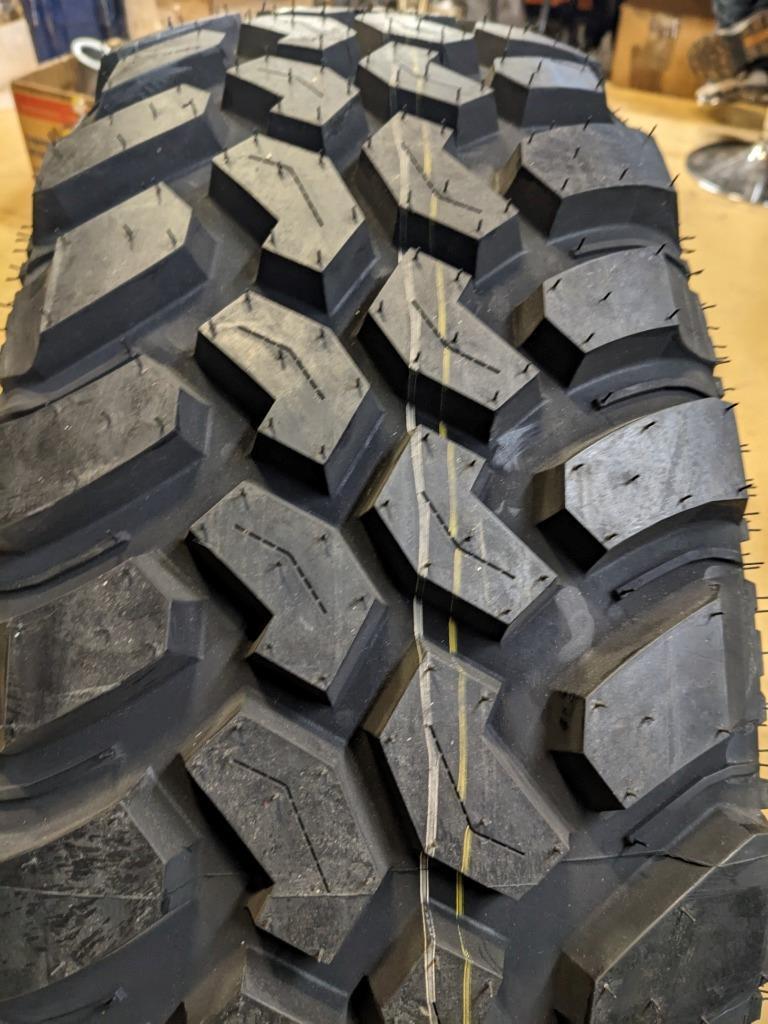 2 SIERRA TRAIL M/T LT 285 70 17 121/118Q LRE 10PLY TIRES 372601-SI CQ2