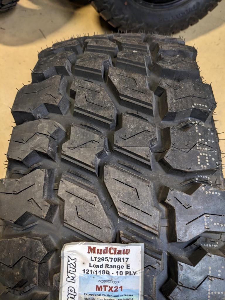 MUD CLAW COMP MTX LT 295 70 17 121/118Q LRE 10PLY TIRE MTX21 CQ1
