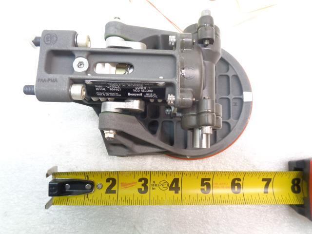 HONEYWELL AEROSPACE 121664-8 VARIABLE ACTUATOR VALVE FOR AIRCRAFT ENGINES NEW R5