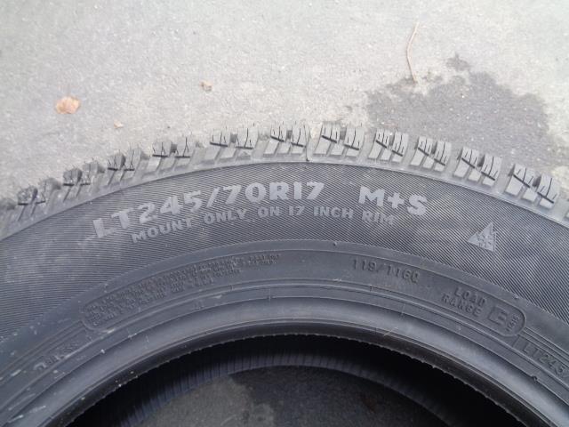 1 ARCTIC CLAW WINTER XSI M+S LT 245 70 17 119/116Q LRE 10PLY TIRE ACX70 SU16 BQ1