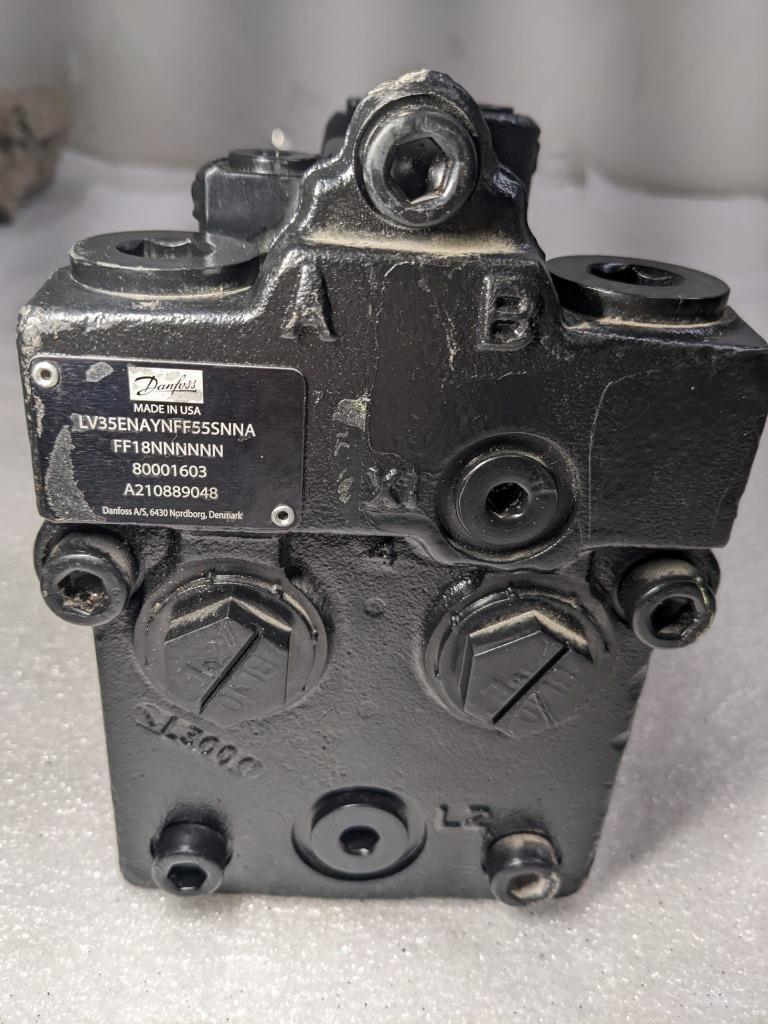 DANFOSS DRIVE MOTOR BOOM LIFT 80001603 13-SPLINE NEW R11