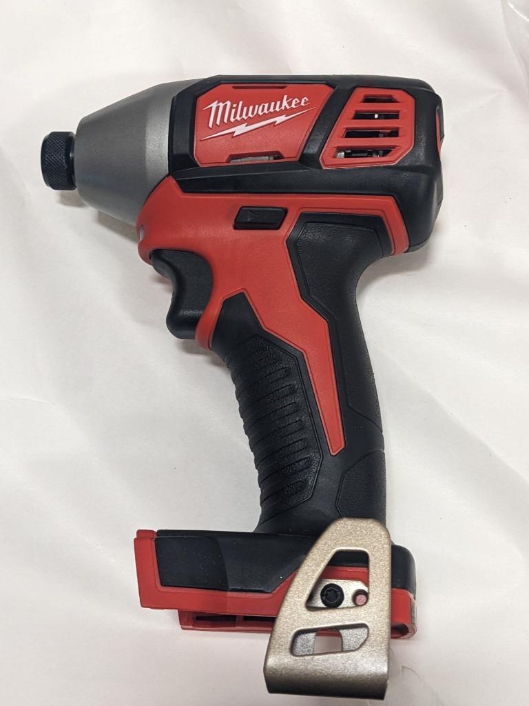 MILWAUKEE M18 CORDLESS LITHIUM-ION 4-TOOL COMBO KIT 2696-24 BSR35