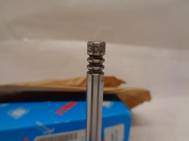 NEW SK TRW INTAKE VALVES for PORSCHE 30288 928 105 641 06/80 R20