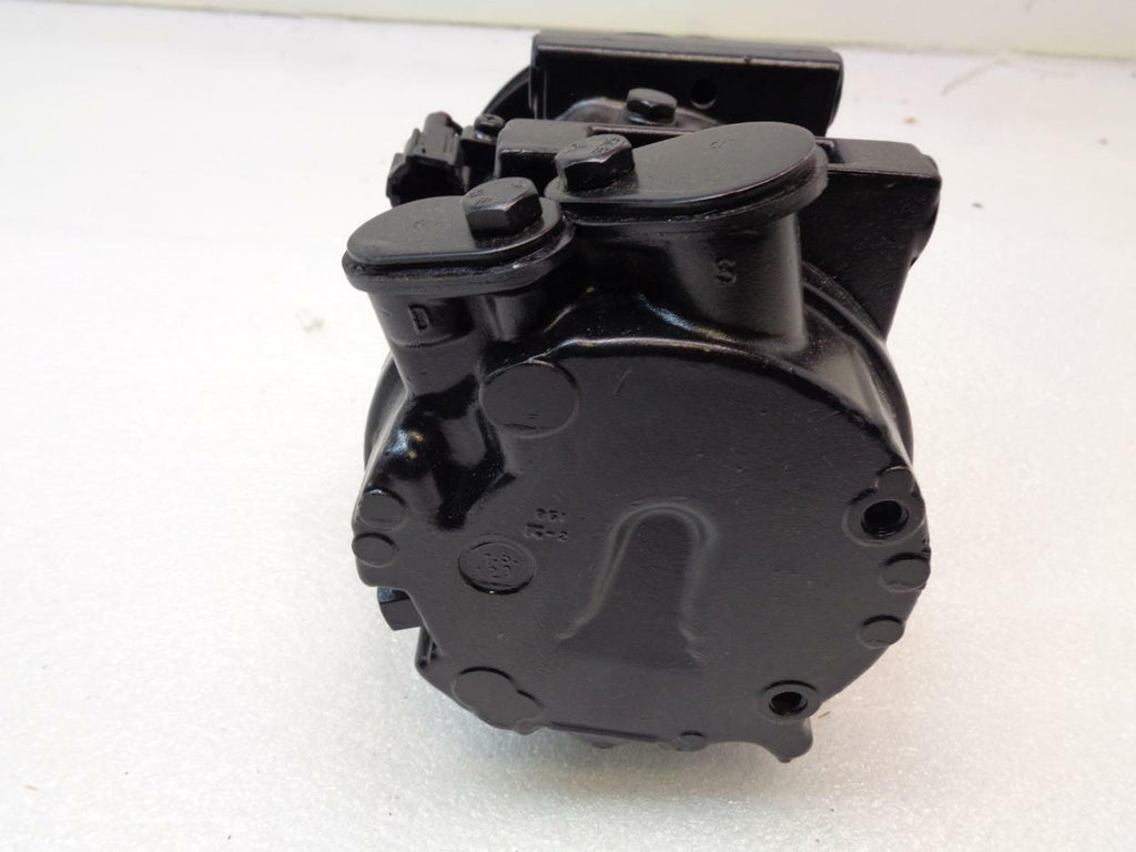 REMANUFACTURED 4 SEASONS 67424 COMPRESSOR 1997-99 INFINITI I30, NISSAN MAXIMA R2
