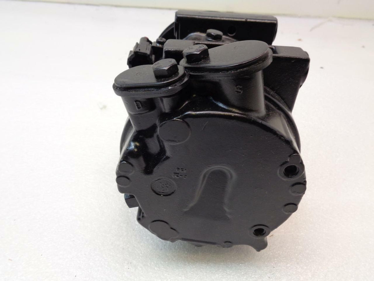 REMANUFACTURED 4 SEASONS 67424 COMPRESSOR 1997-99 INFINITI I30, NISSAN MAXIMA R2
