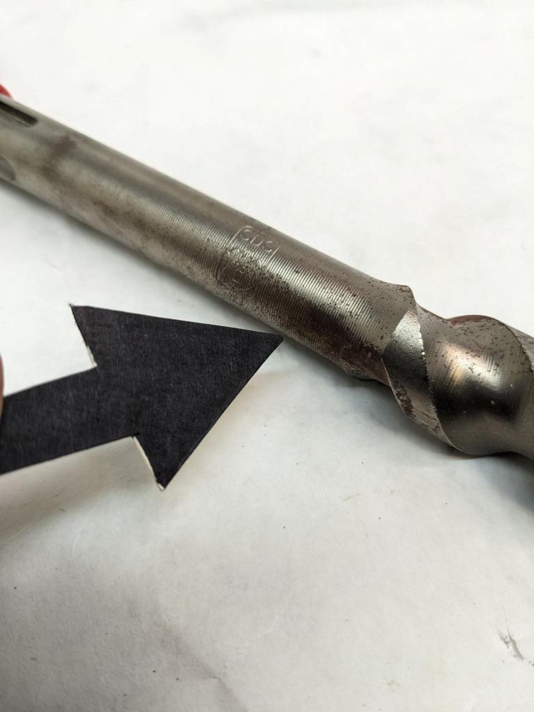 BOSCH ROTARY HAMMER DRILL 1" DRILL BIT 31" MAX DRILLING 39 OVERALL LG #2 NEW D0