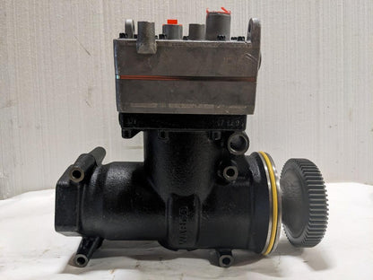 PACCAR 2139800 Genuine Paccar Air Compressor NEW BSIG1