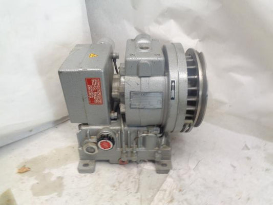 RIETSCHLE THOMAS VACUUM PUMP 601746780001 USED J1