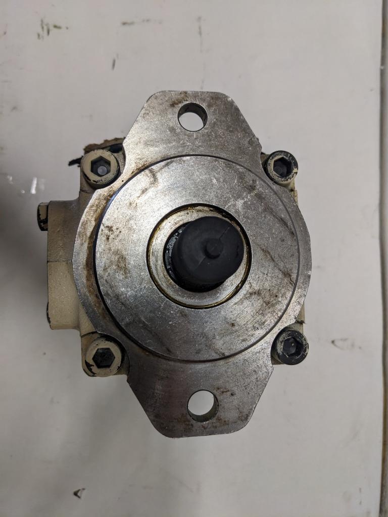 NEW EPIROC 2657 2925 18 HYDRAULIC MOTOR BSRG6