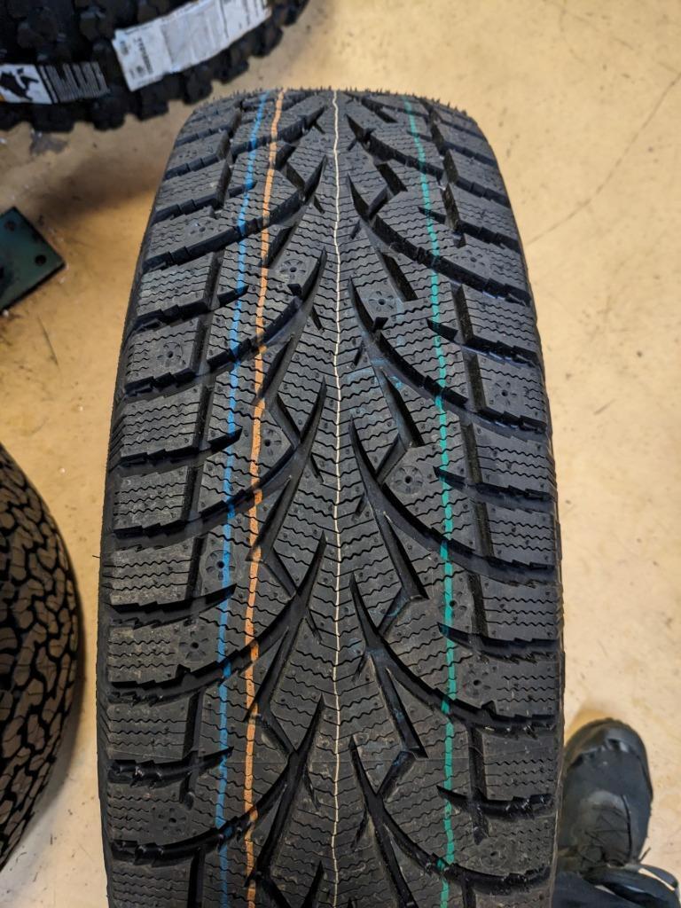 TOYO OBSERVE G3-ICE P 225 75 16 104H SL TIRE 110400 CQ1