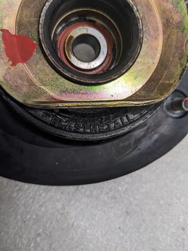 PORSCHE 99334301800 SHOCK ABSORBER MOUNT FOR 1995-1998 911 993 USED R20T8