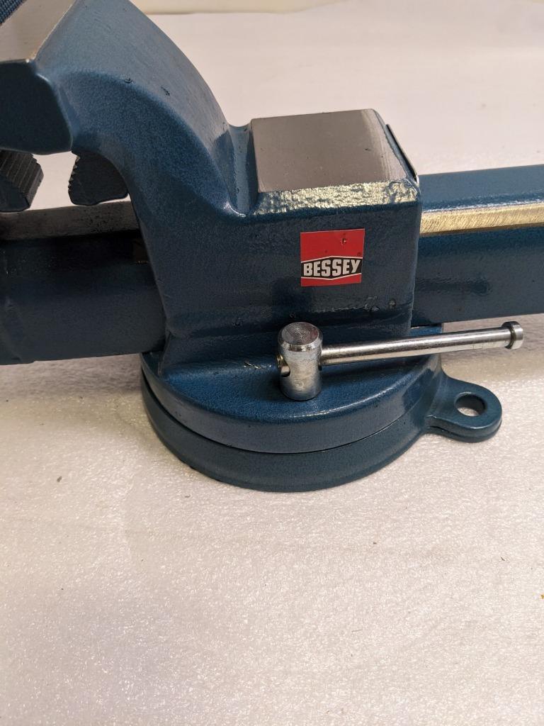 BESSEY BV-DF6SB BENCH VISE 6" WIDE 7" OPEN 90K PSI 360 SWIVEL NO HANDLE NEW H1