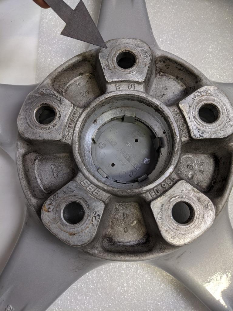 PORSCHE 99636214003, 99636213603 STAGGERED WHEEL FULL SET FOR 85-12 911 USED SR