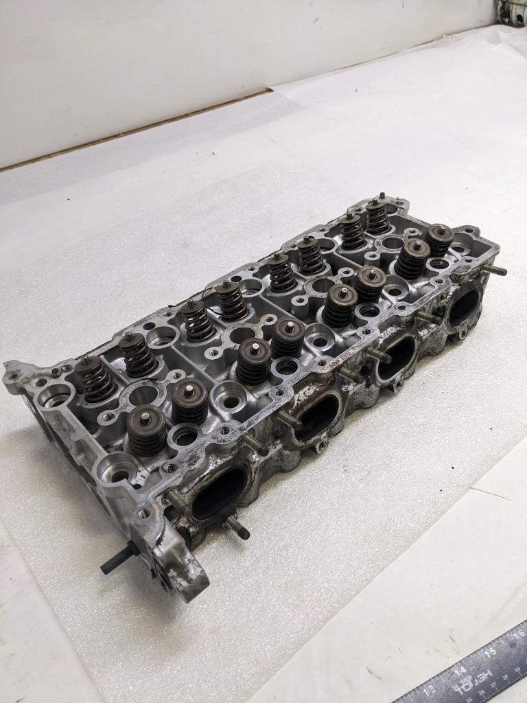 PORSCHE 948104104 LEFT ENGINE CYLINDER HEAD FOR 03-06 CAYENNE 4.5L USED #2 I2