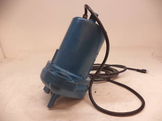 BARNES 104874 SE52 SUBMERSIBLE NON-CLOG SEWAGE PUMP NEW NEEDS PIECE J1