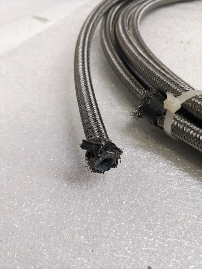 UNBRANDED BRAIDED 30' METALLIC HOSE 3/8" ID 1/2" OD W/ PLASTIC TUBING NEW R3T3