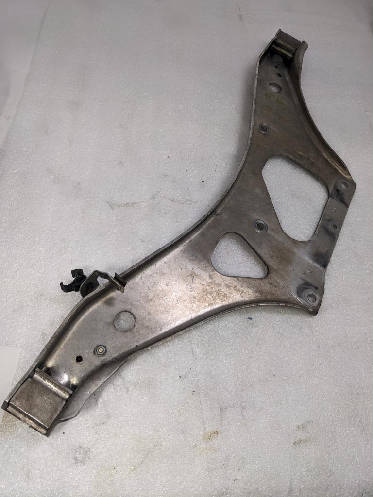 PORSCHE 911/996 ENGINE CRADLE MOUNT 99637501107 USED 996B.G.L.