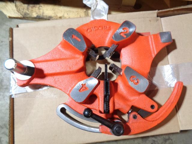 RIDGID 1224 PIPE THREADING MACHINE WITH 1/4"-2" UNIVERSAL DIE HEAD NEW B2