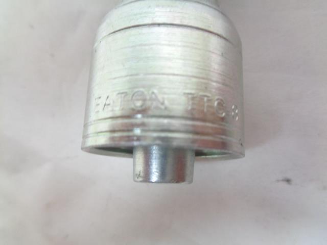 EATON TTC-8 FEMALE SWIVEL HYDRAULIC HOSE FITTING TYPE B NEW R10