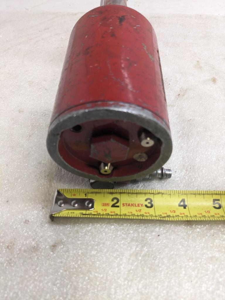 TAYLOR PNEUMATIC HEAVY-DUTY RIVETER RED USED R28
