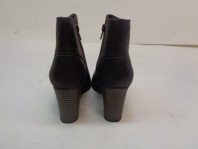 NEW CLARKS VERONA TRISH BROWN LEATHER 2 INCH HEELED BOOTS US 6.5 M SR