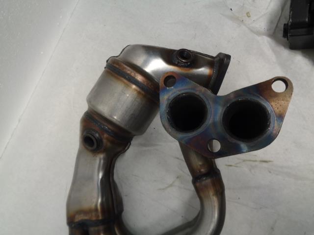 NEW SUBARU CATALYTIC CONVERTER INTEGRATED EXHAUST MANIFOLD FRNT  674864 R19