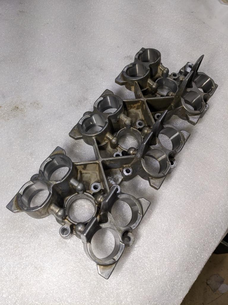 PORSCHE 911 996 98-05 TAPPET HOUSING CAMSHAFT 9961041058R USED 996B.G.L.