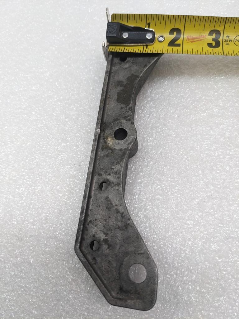 PORSCHE 911/996 ENGINE CYLINDER HEAD BRIDGE PLATE 99610412500 USED 996BGL2T2