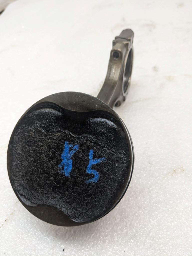 PORSCHE 911/996  CONNECTING PISTON ROD #5 9961031026R USED 996BGL2T2