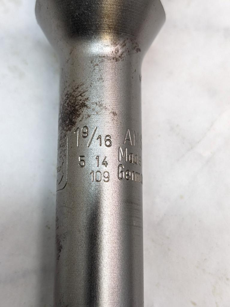 HITACHI DRILL BIT 4-CUTTER 1-9/16" 18" X 23 SDSMAX 724997 NEW D0