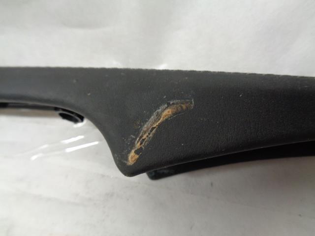 PORSCHE CAYMAN RIGHT SIDE INSIDE DOOR HANDLE COVER TRIM 987 555 572 01 R20