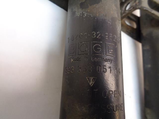 Porsche 993 Shock Absorber Set USED OEM BOGE 993 333 051 14 993 343 041 06 R21