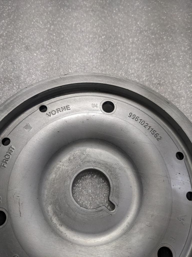 PORSCHE 987 BOXSTER HARMONIC BALANCER CRANKSHAFT PULLEY 99610211562 USED 996BGL