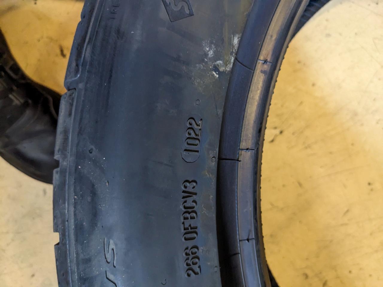 CONTINENTAL EXTREMECONTACT DWS06 PLUS P 255 50 19 107W XL TIRE 15573220000 CQ3