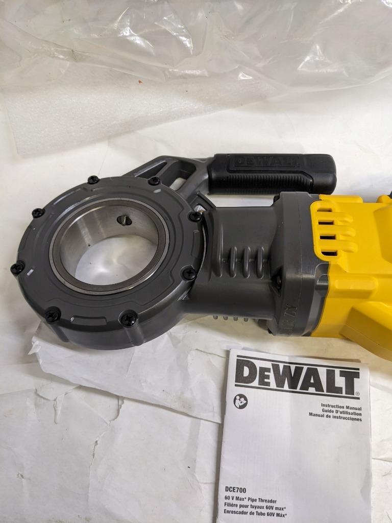DEWALT CORDLESS 60V MAX PIPE THREADER DCE700 1/2-2' THREAD NEW J2