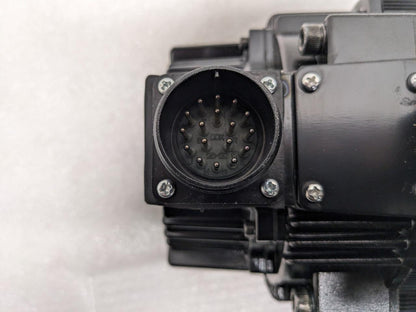 1 YASKAWA SGMG-18B3ABC MOTORS AC SERVO