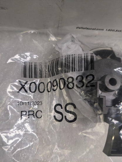 DELTA TESLA SINGLE-HANDLE 3-SPRAY SHOWER FAUCET TRIM KIT T17252-SS NEW R27