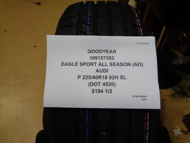2 GOODYEAR EAGLE SPORT A/S AUDI P 225 40 18 92H SL TIRES  109157382 BQ4
