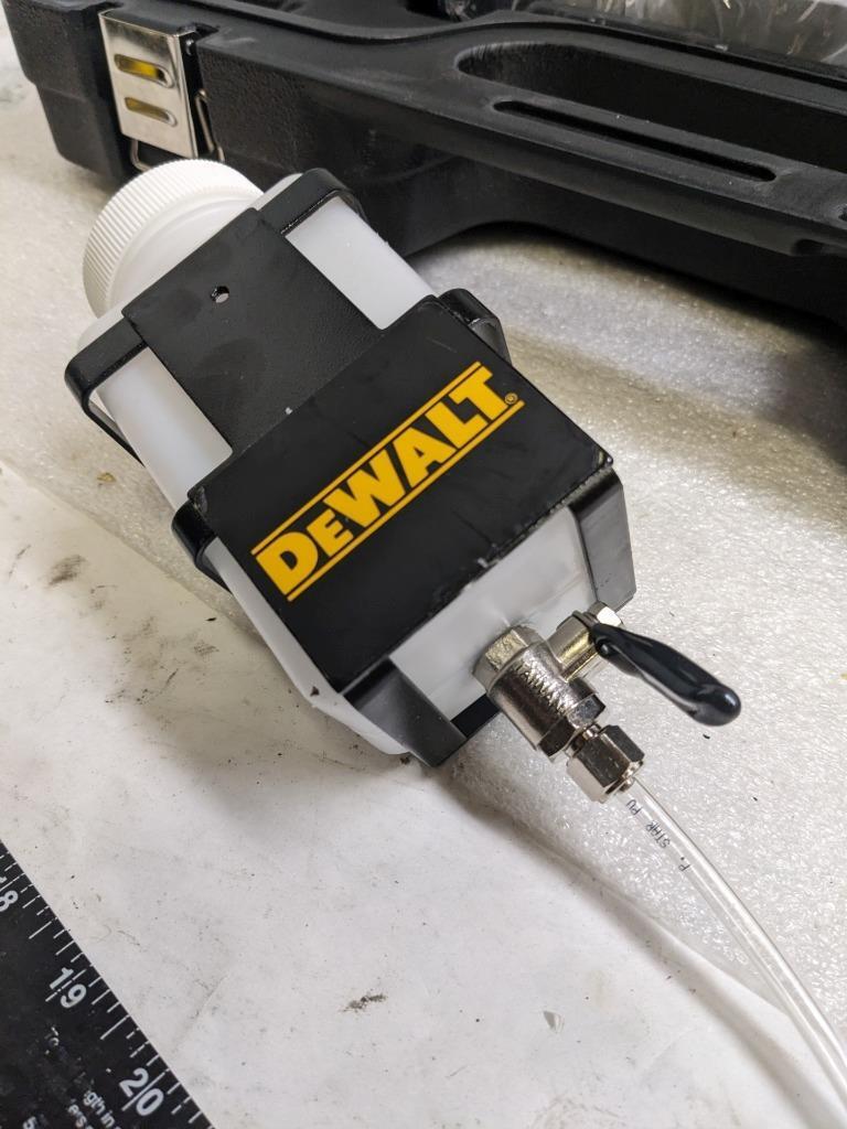DEWALT DWE1622K MAGNETIC DRILL PRESS 2-SPEED 300-450RPM 4-3/8" NEW #2 BSR35