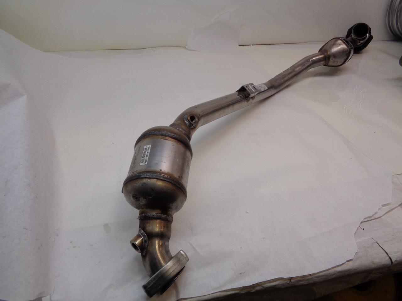 NEW OEM MERCEDES CATALYTIC CONVERTER A-203-490-25-20 BLUE4