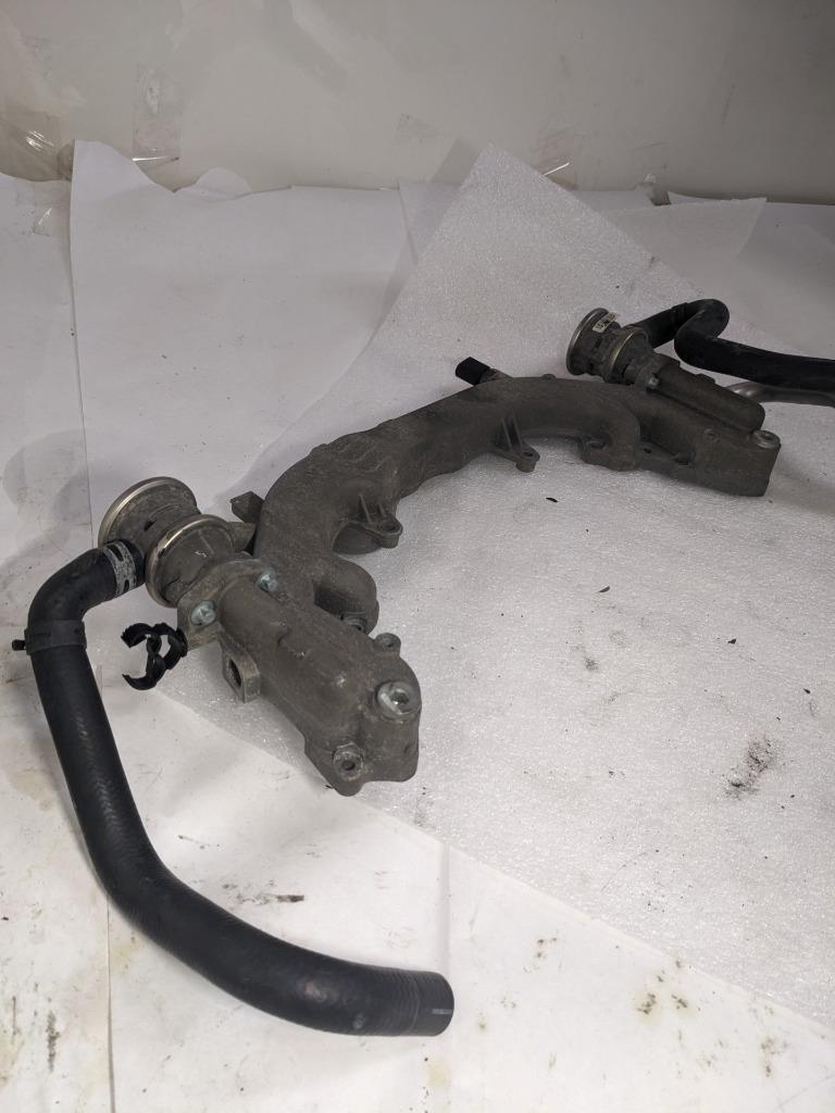 PORSCHE CAYENNE 4.5L VALVE HOUSING WITH PIPES MOUNTED 9481061514R USED R25
