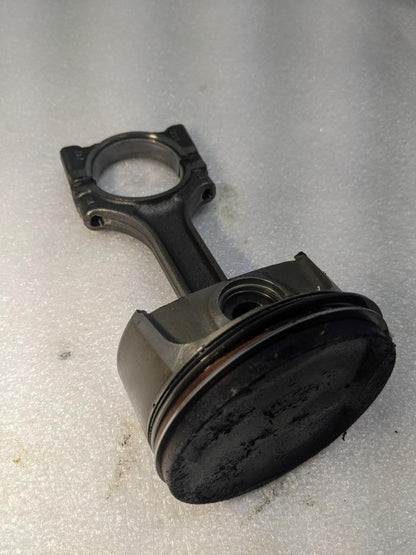 PORSCHE 986 BOXSTER 2.7L PISTON W/CONNECTING ROD #3 9961031028R USED 996GL2T1