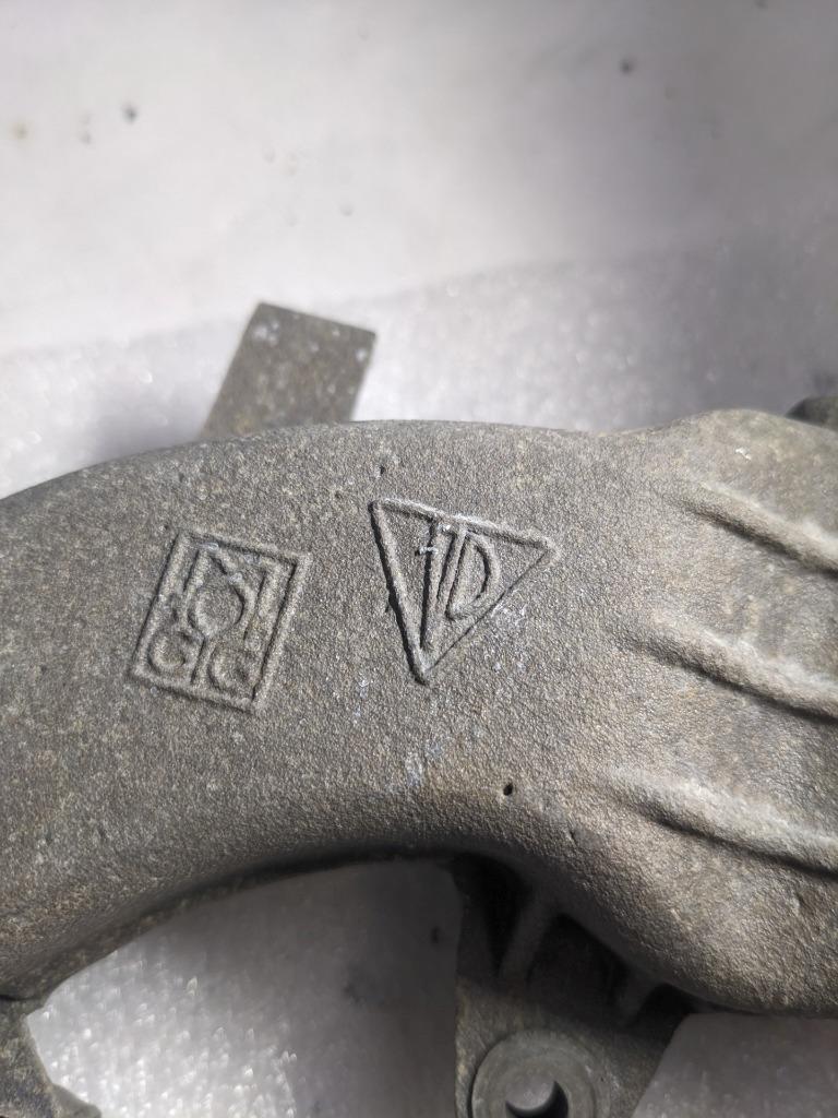 PORSCHE CAYENNE 4.5L VALVE HOUSING WITH PIPES MOUNTED 9481061514R USED R25