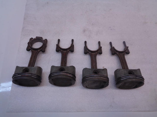 4 USED GENUINE PORSCHE 968 PISTONS WITH CONNECTING RODS 944 103 111 1R R24T5