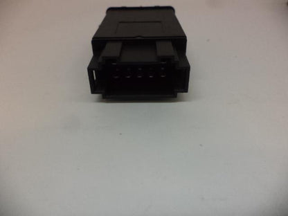 BRAND NEW VEMO HAZARD FLASHER SWITCH V10 73 0132 INT R17T1