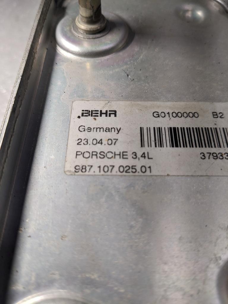 PORSCHE CAYMAN 3.4L ENGINE OIL COOLER 98710702501 USED 996B.G.L.