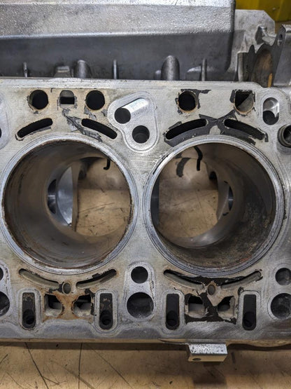 PORSCHE BARE ENGINE CASE FOR 03-10 CAYENNE 9PA 4.5L V8 USED I1