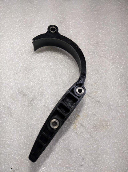 PORSCHE BOXSTER/CAYMAN ENGINE TIMING CHAIN CENTER GUIDE 99610516651 USED 996B.GL